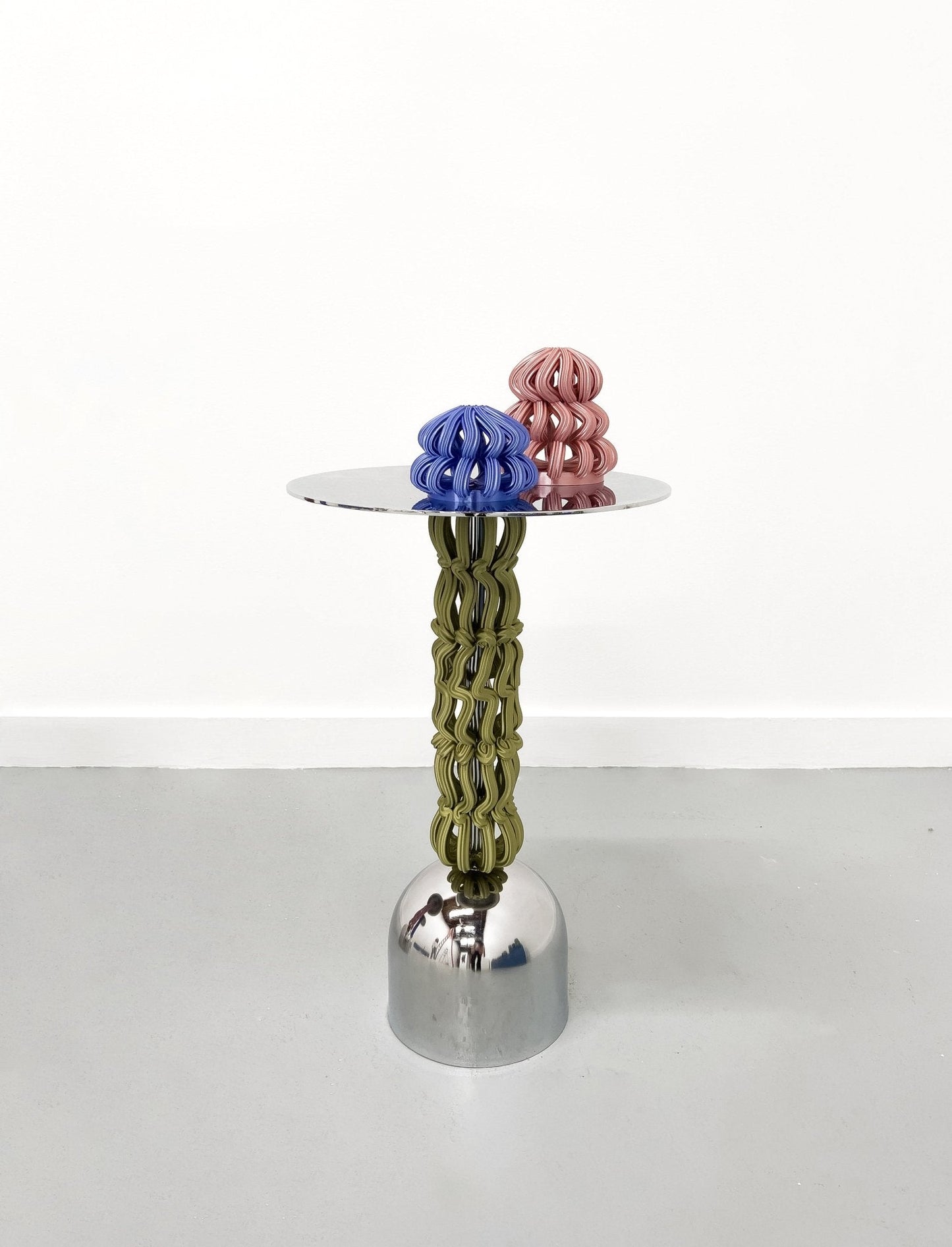 Frosting Martini Table