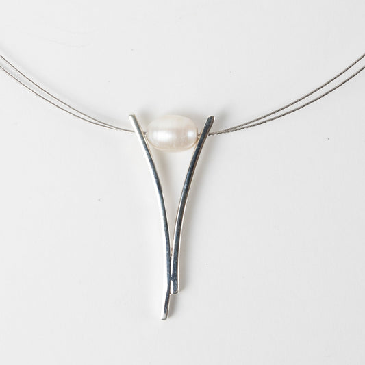Ati Pearl Plunging V Silver Pendant Necklace