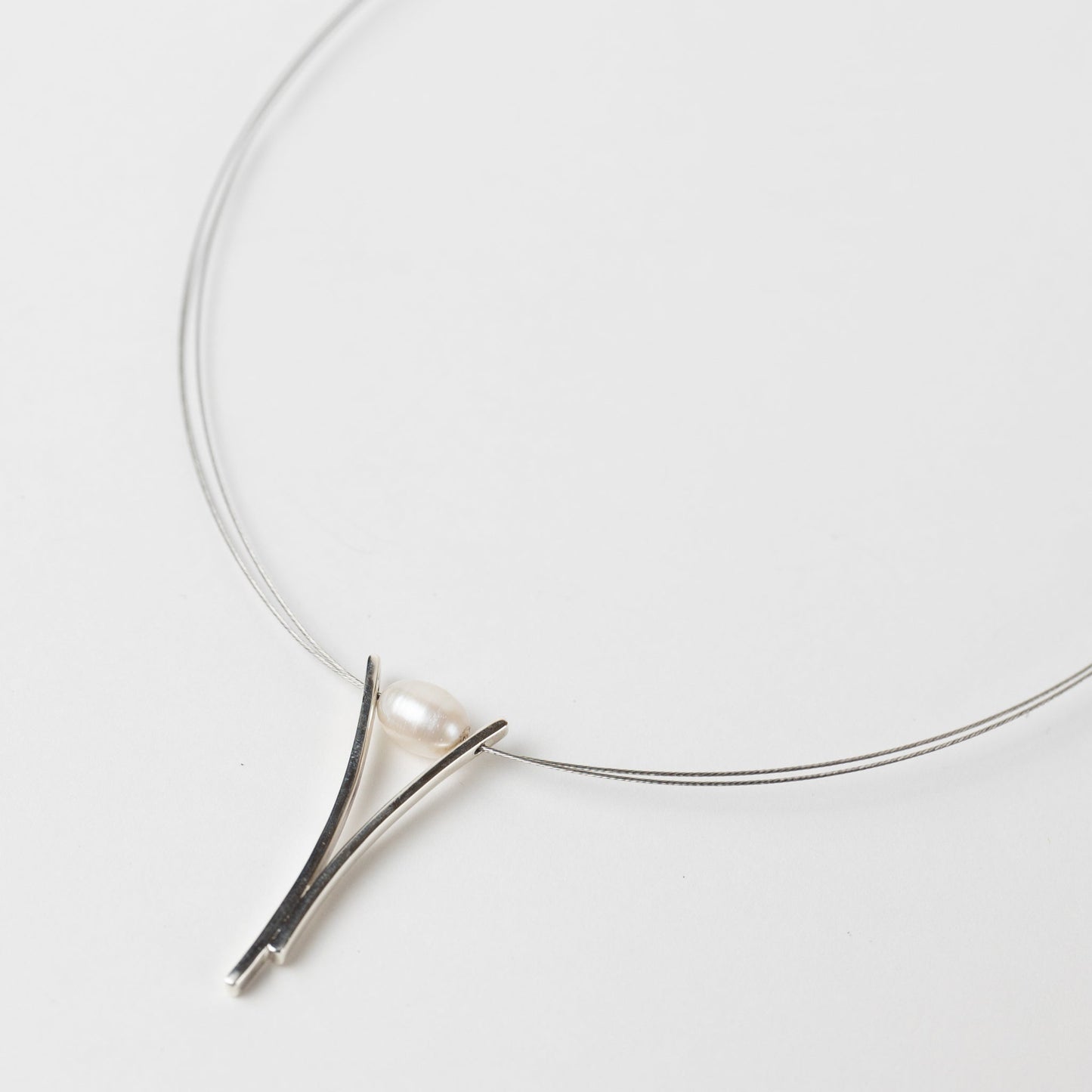 Ati Pearl Plunging V Silver Pendant Necklace