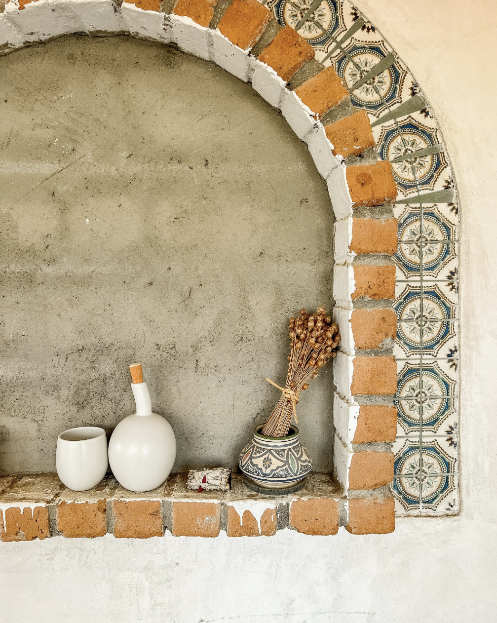 Stoneware Olive Oil Dispenser - Zitouna 34 oz