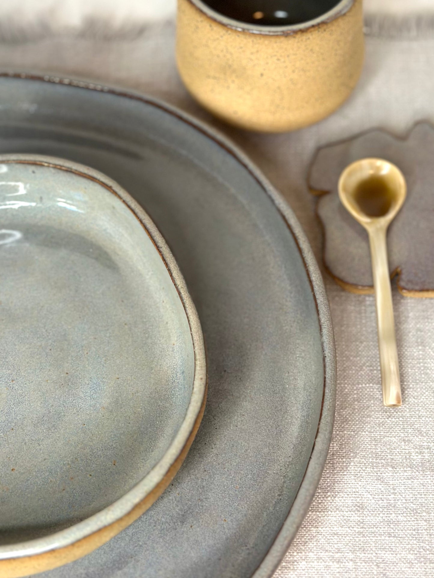 FRECKLE PLATE LARGE (11 inches)