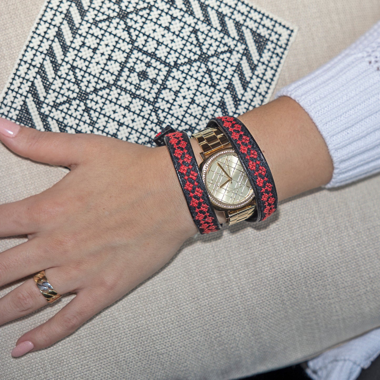 Rana Choker / Wrap Bracelet - Red