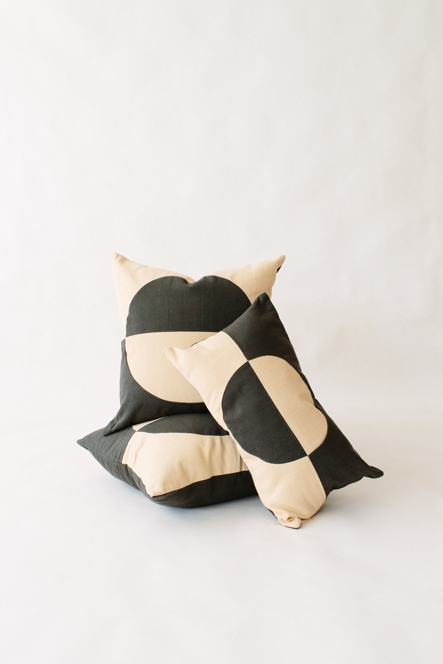 LOOM Imports Blue Moon Pillow cover