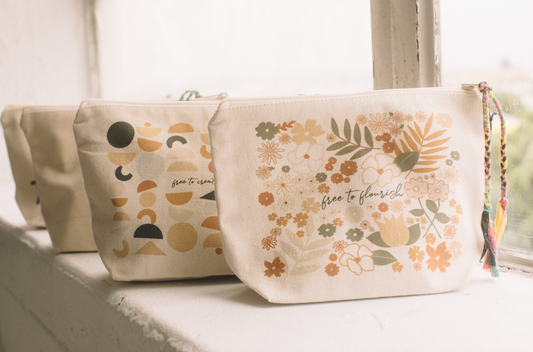 Free to Flourish | Pouch