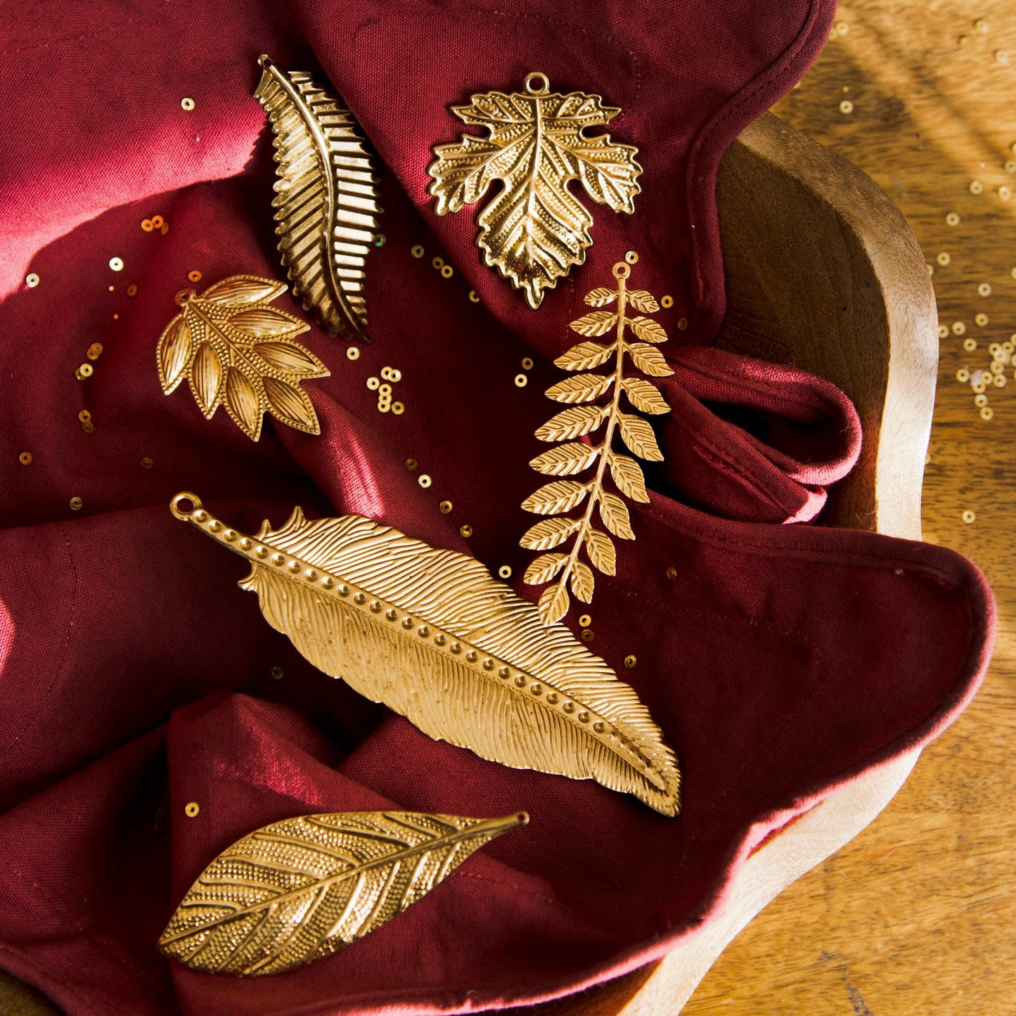 Eternal Leaves Brass Ornaments Set