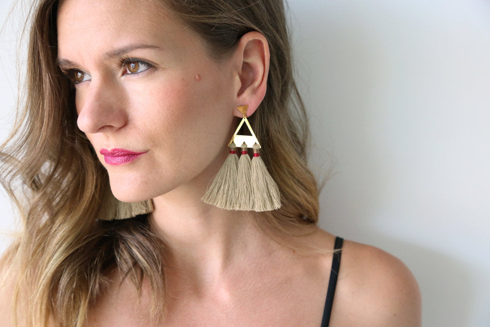 Trío Tassel Earring - Tan