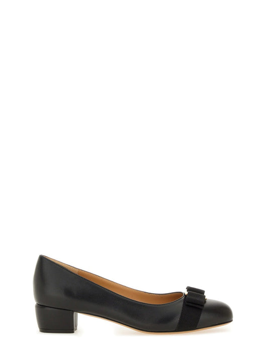 Ferragamo Women Leather "Vara" Shoe