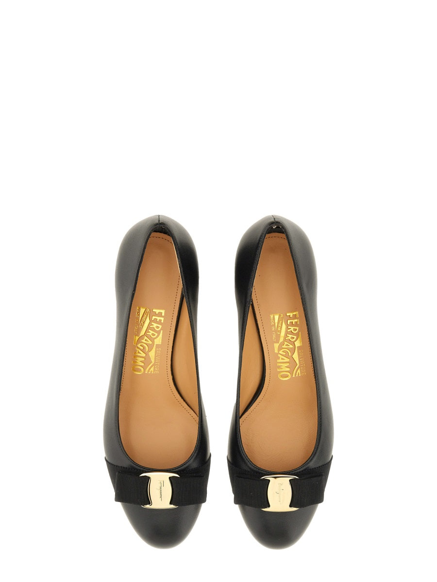 Ferragamo Women Leather "Vara" Shoe