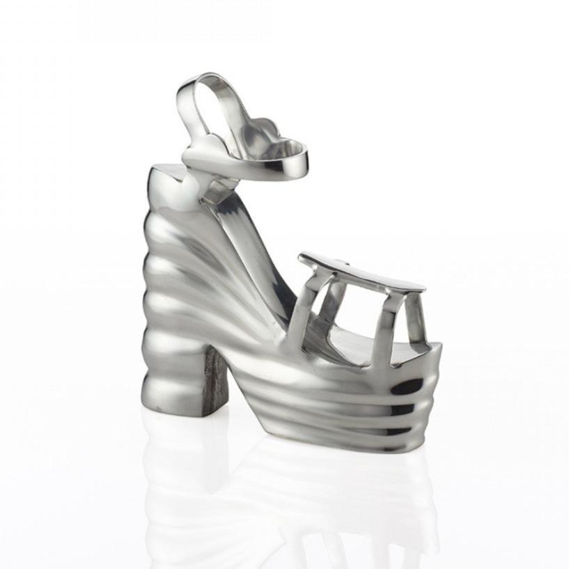 Carmen Shoe / Bookend