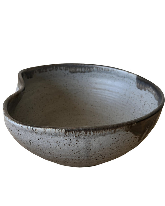 Luna Serving Bowl with Handle Rest