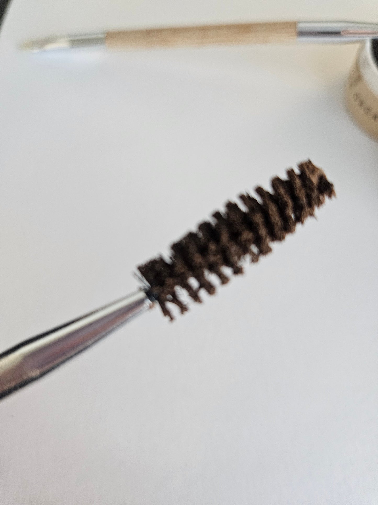 Eco-Friendly Double-Sided Bare Wood Brow & Mascara Brush