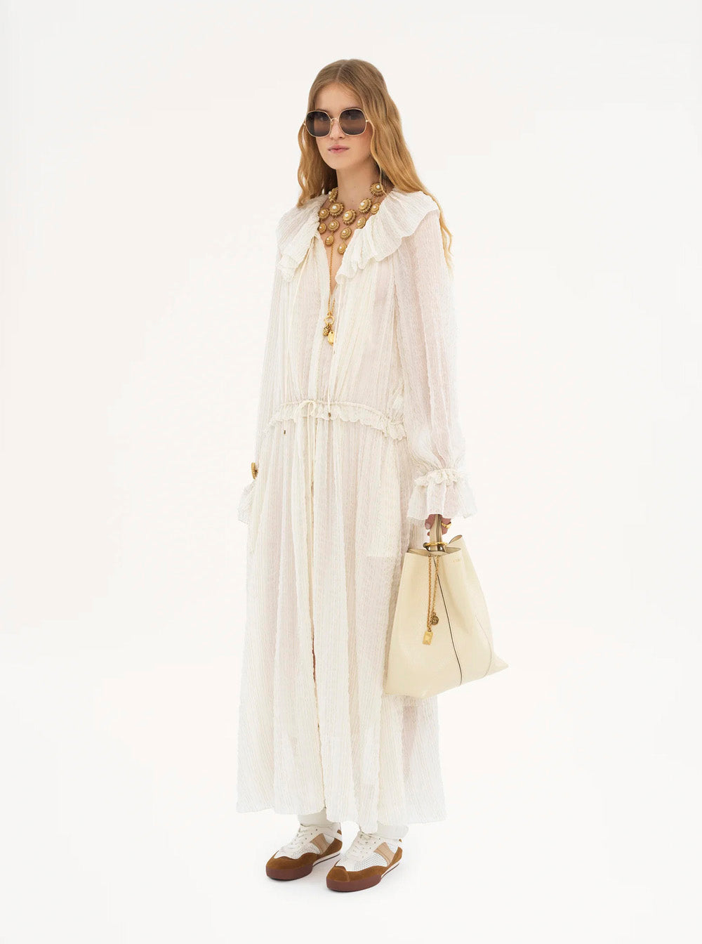 Chloé Women 'Spin' Beige Shoulder Bag With Metal Logo Medals In Grained Leather Woman