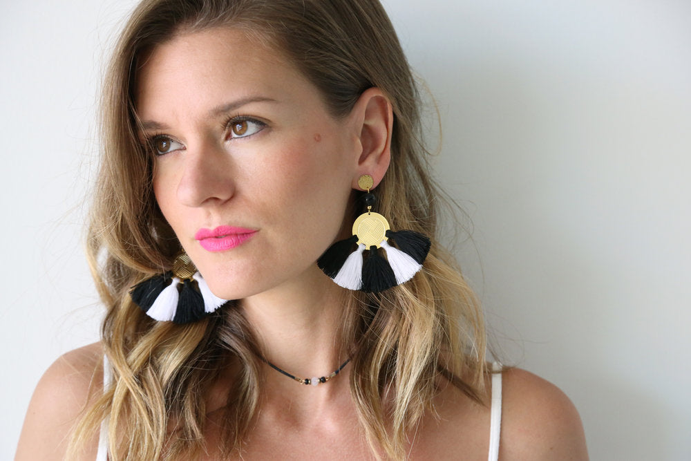 Sol Tassel Earring - Black & White