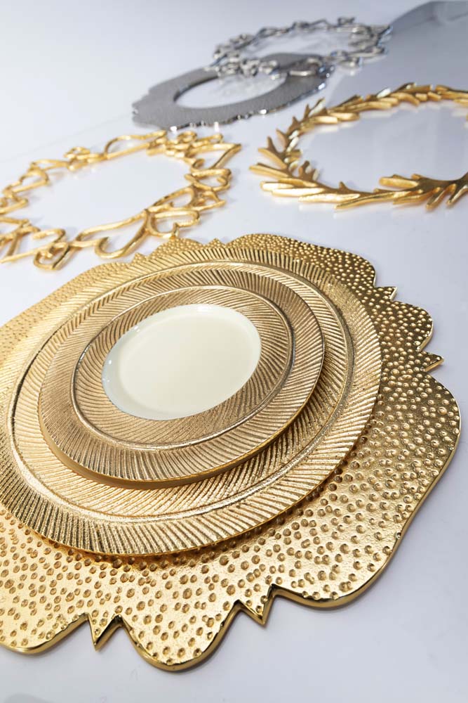 Branches Charger Gold Set of 4