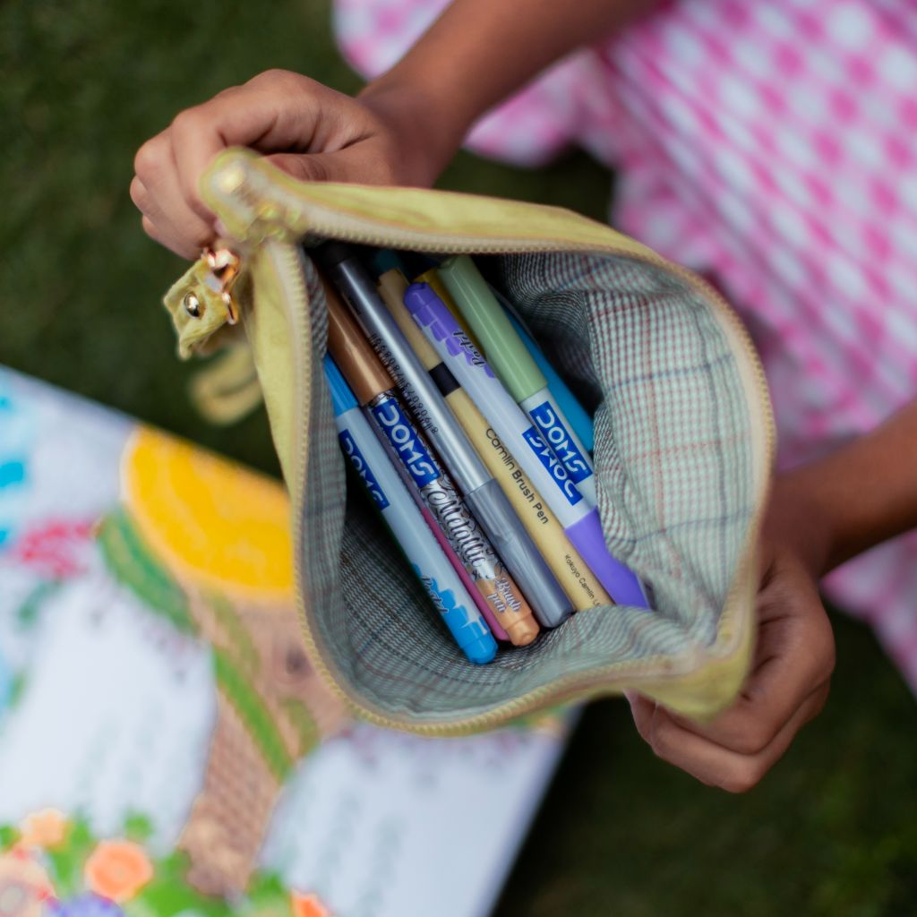 Tahriri Pouch - Yellow/Green