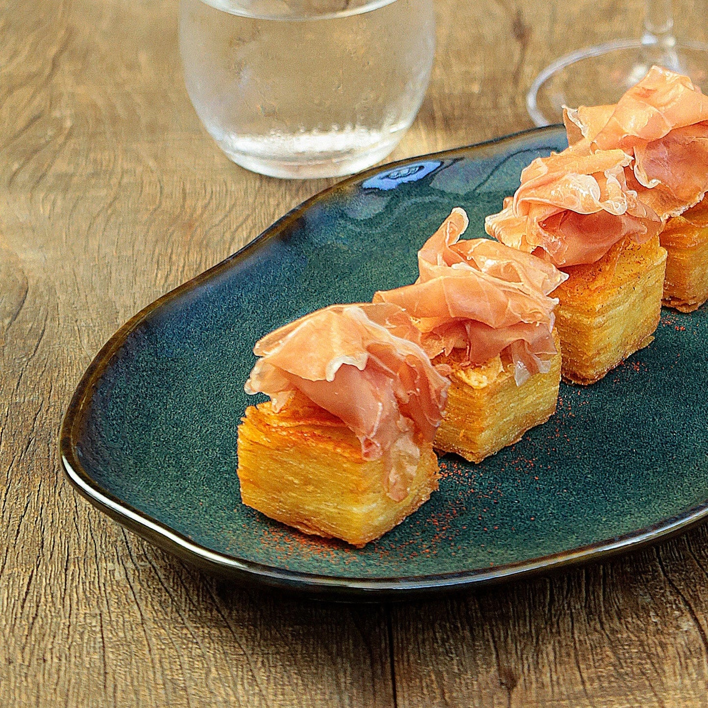 Shallow Bio Oval Platter Medium Set of 4