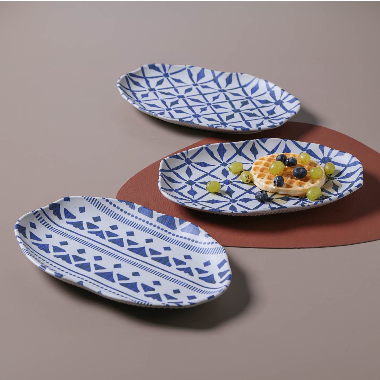 Shallow Bio Oval Platter Medium Set of 4