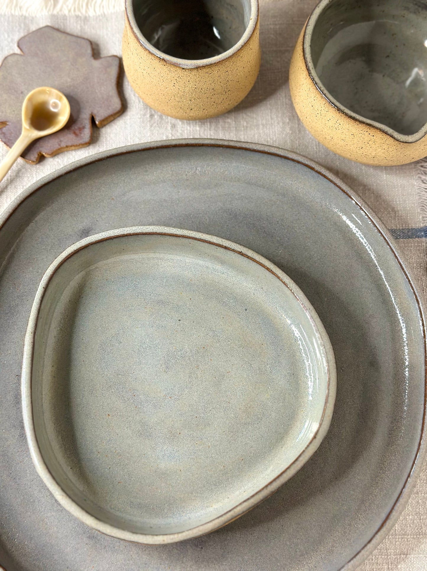 FRECKLE PLATES SET. Large, medium & small.