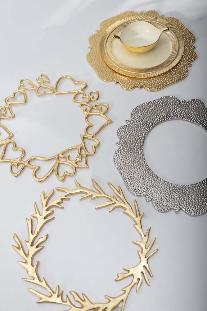 Branches Charger Gold Set of 4