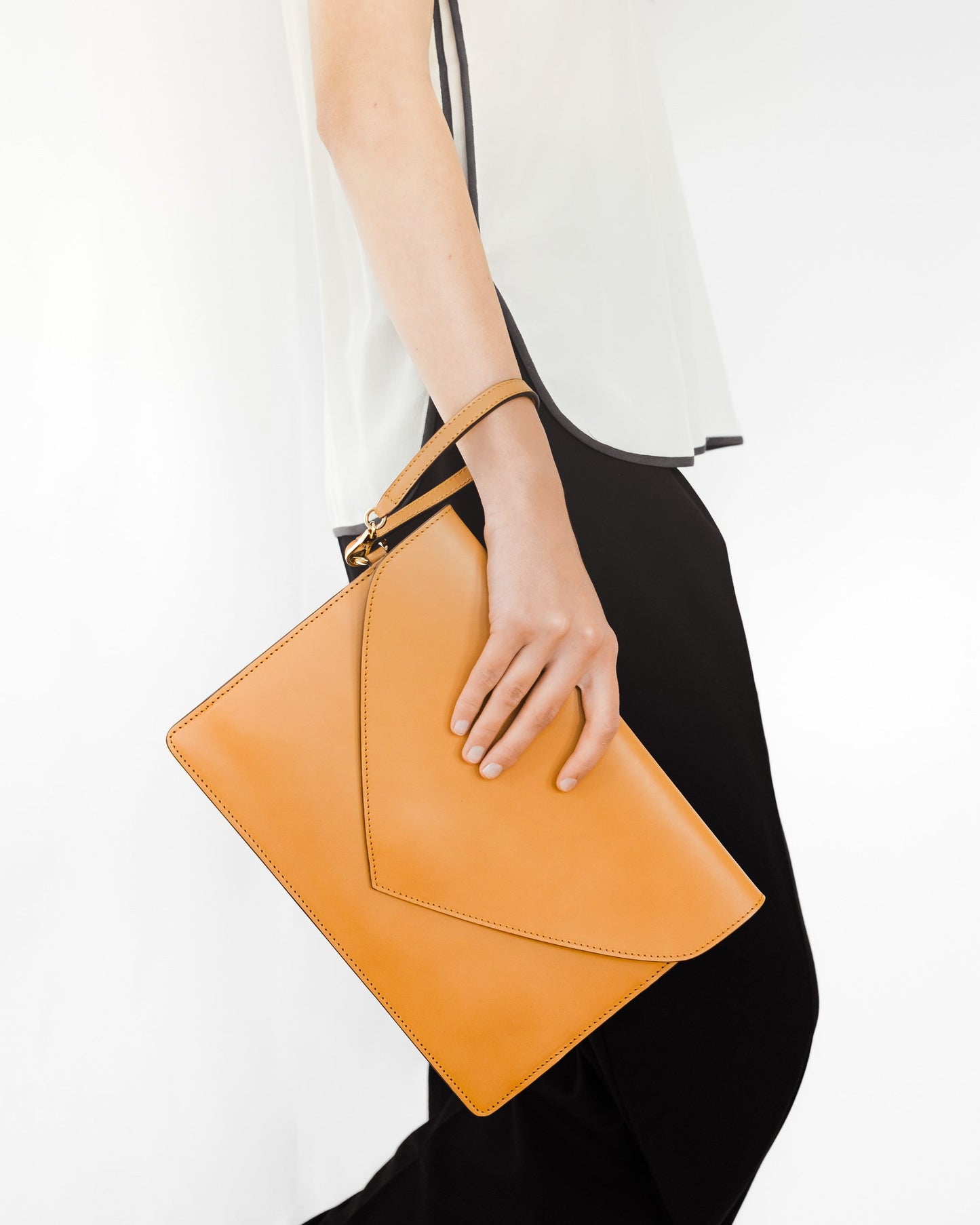 Envelope Clutch in Vegetable tanned calfskin and Suede Leather