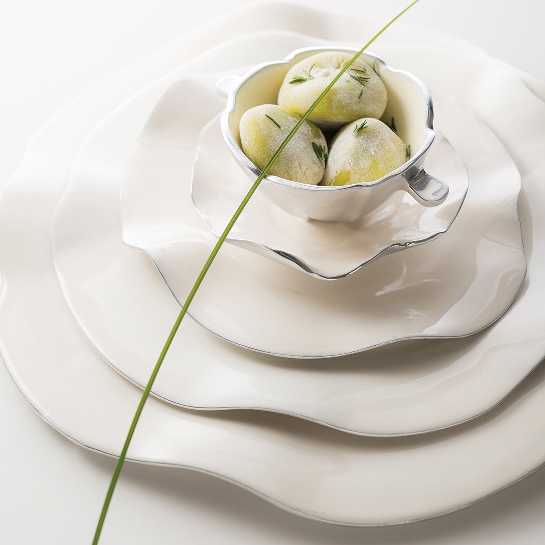 Ruffled Long Trays Oyster