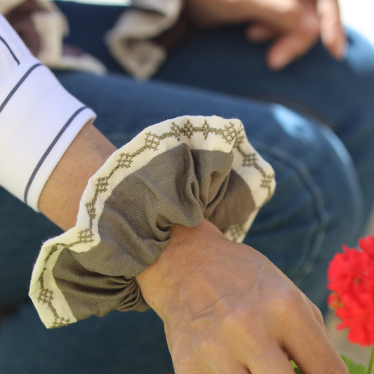 Amira Scrunchie - Green