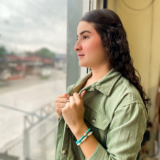 Cabana Turquoise Pearl Stretch Bracelet Set With Gold Spacer Beads Limited Edition