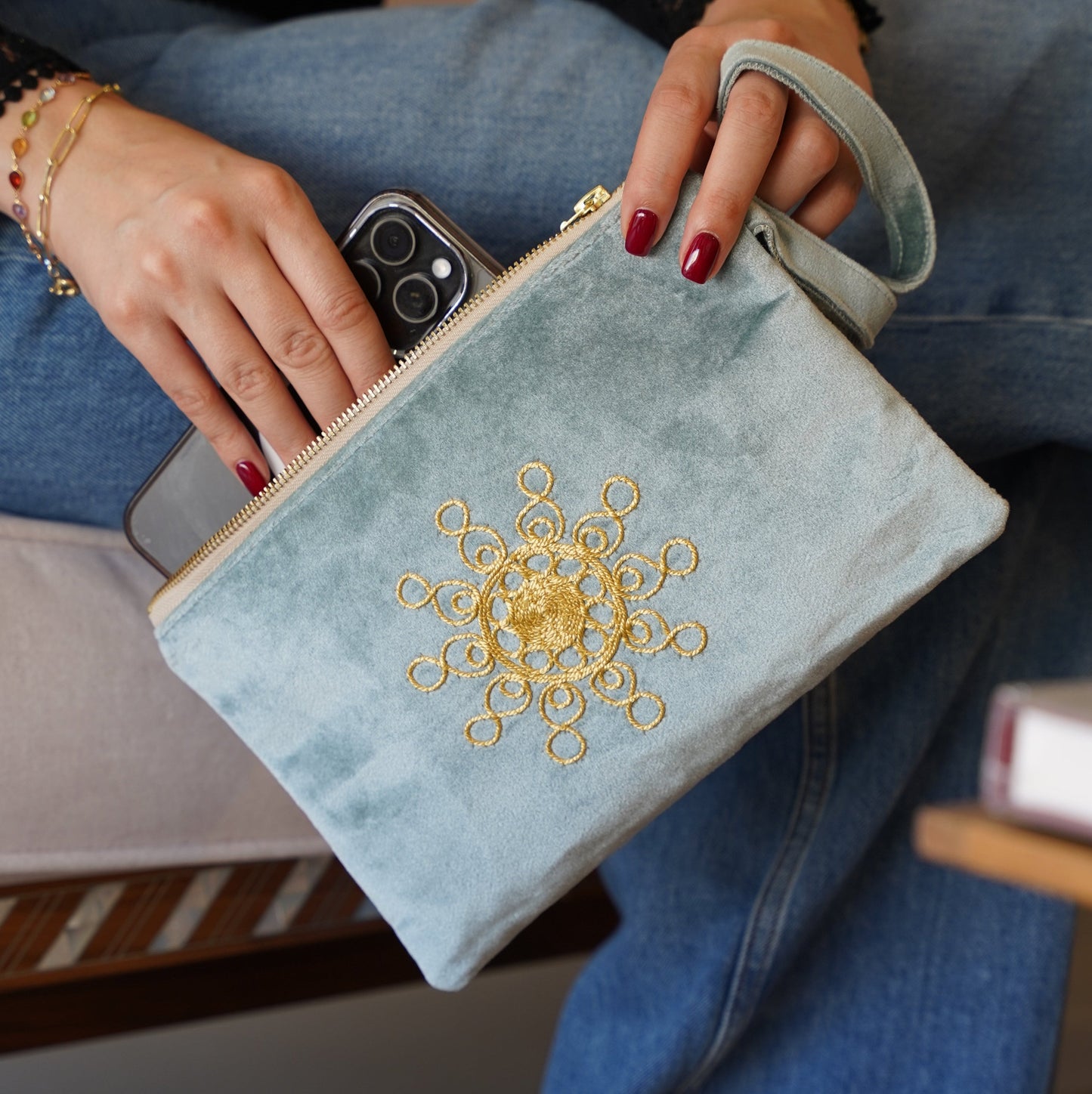 Sun Tahriri Clutch - Blue