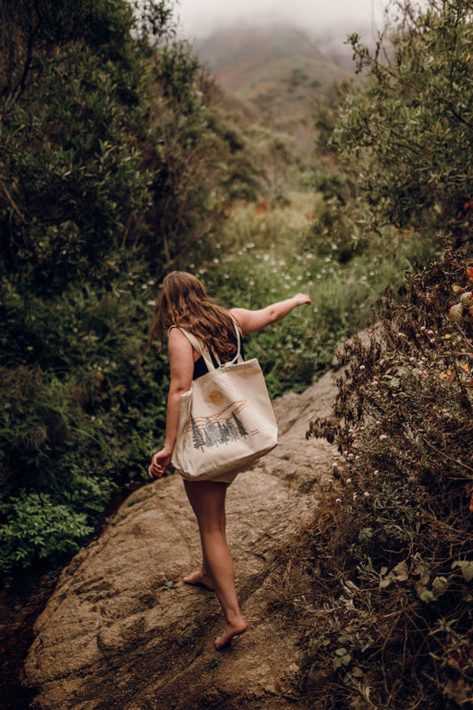 Free to Wander | Tote
