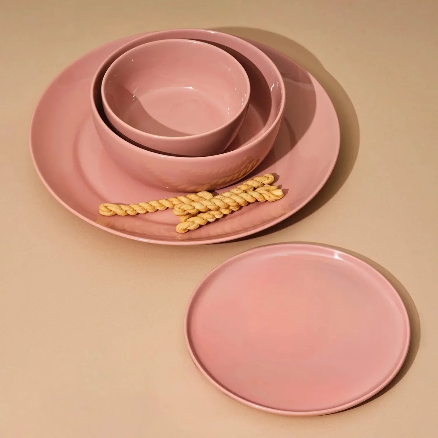 S/4 Wide Rim Dinnerware Set