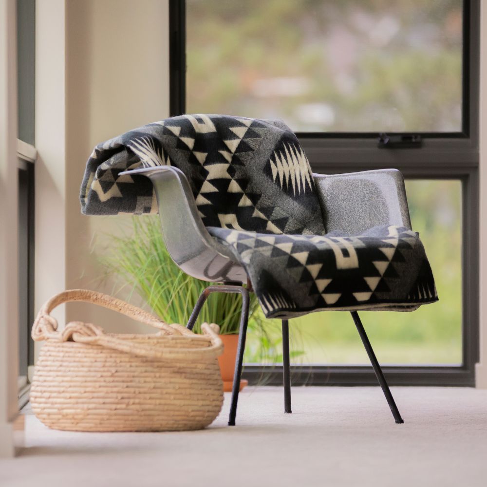 Yachana Collection - Interlocking Lines Gray Black and Cream