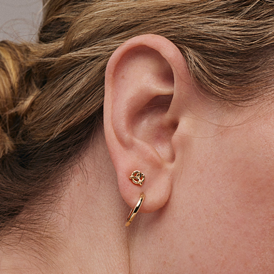 14K Yellow Gold Pretzel Stud