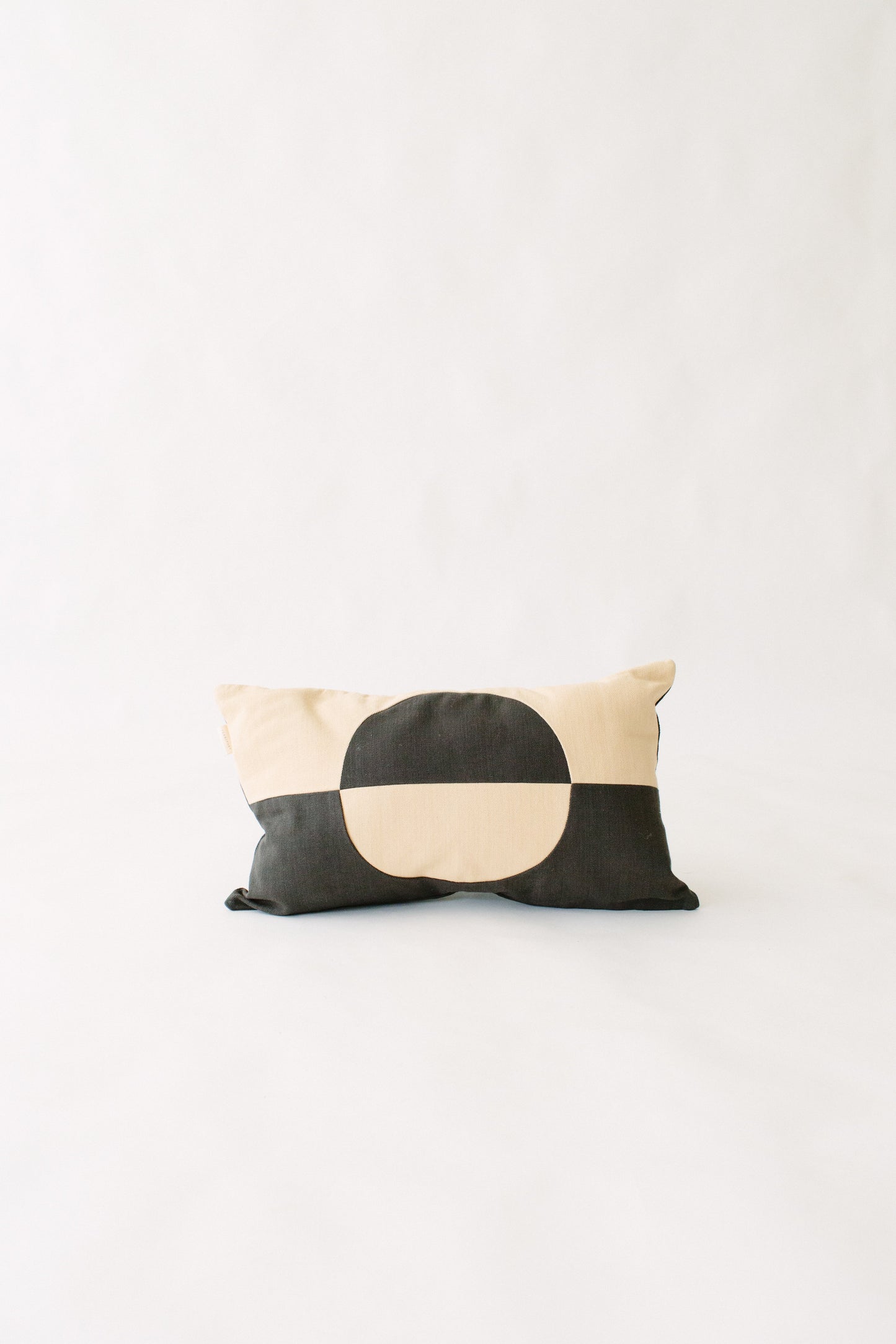 LOOM Imports Blue Moon Lumbar  Pillow cover