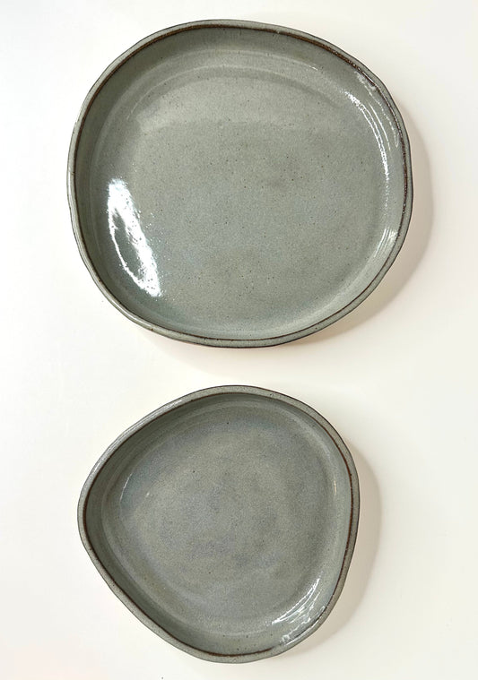 FRECKLE PLATES. Medium & small. (8.5 and 6 inches)