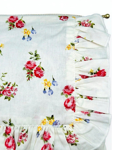 English Rose Posy|Timeless Floral Ruffle Zipper Pouch