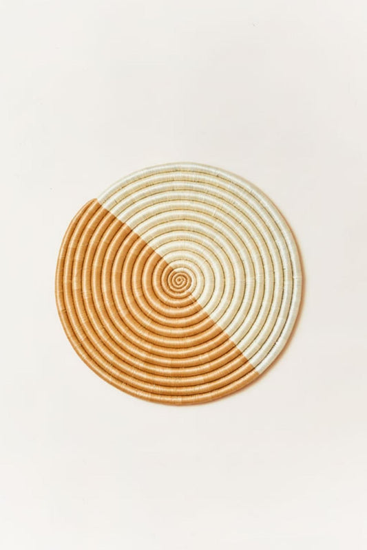 Akeza Placemat in White