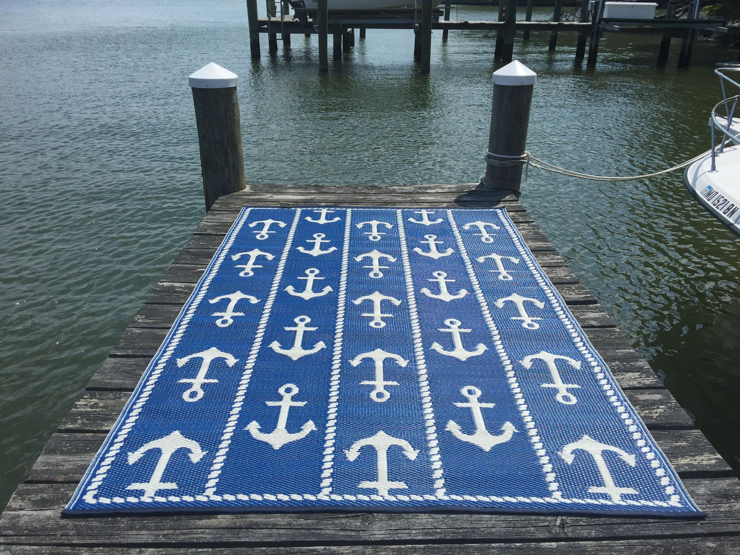 Anchor Blue & White