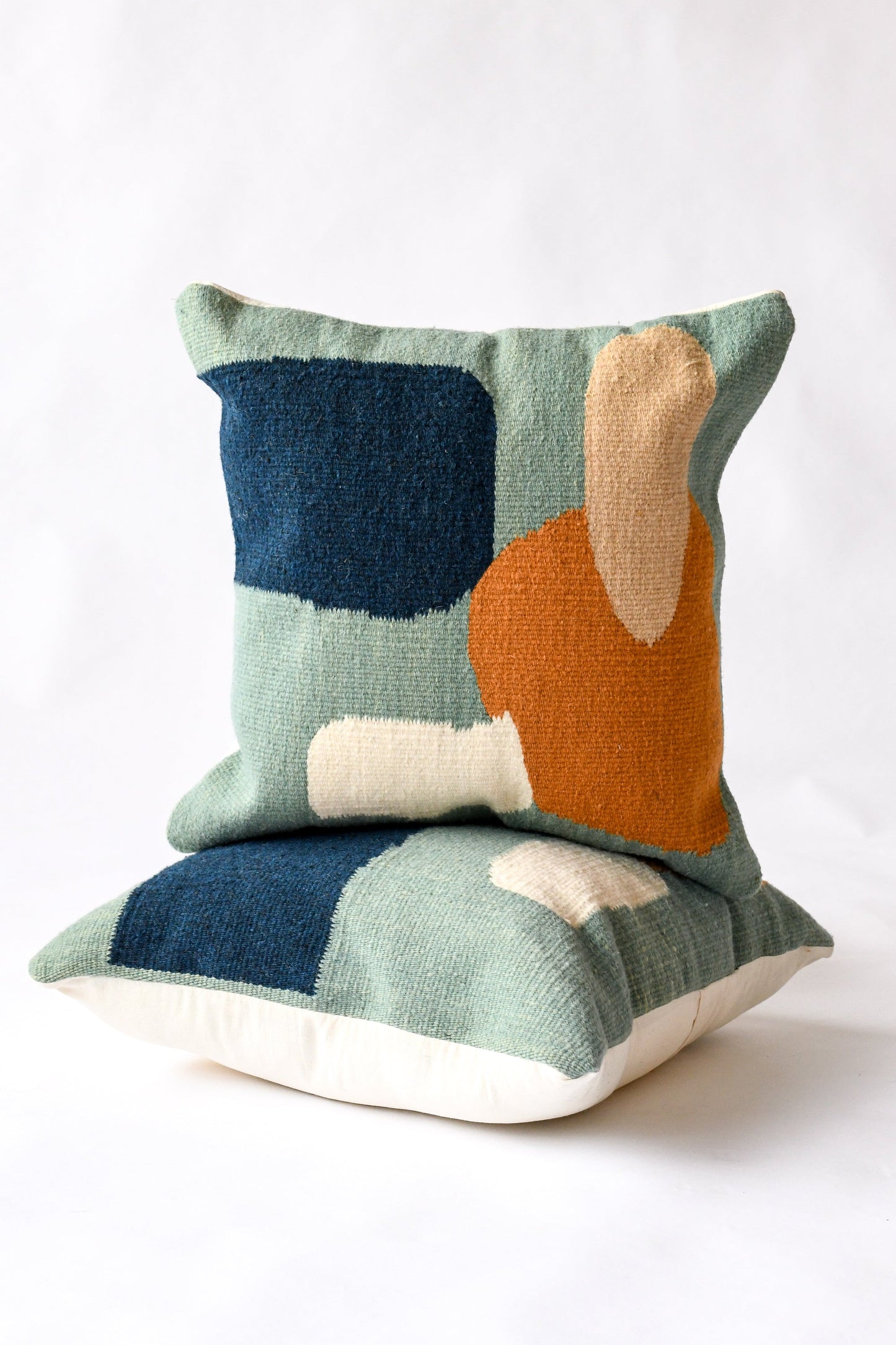 LOOM Imports Wool Circles Pillow