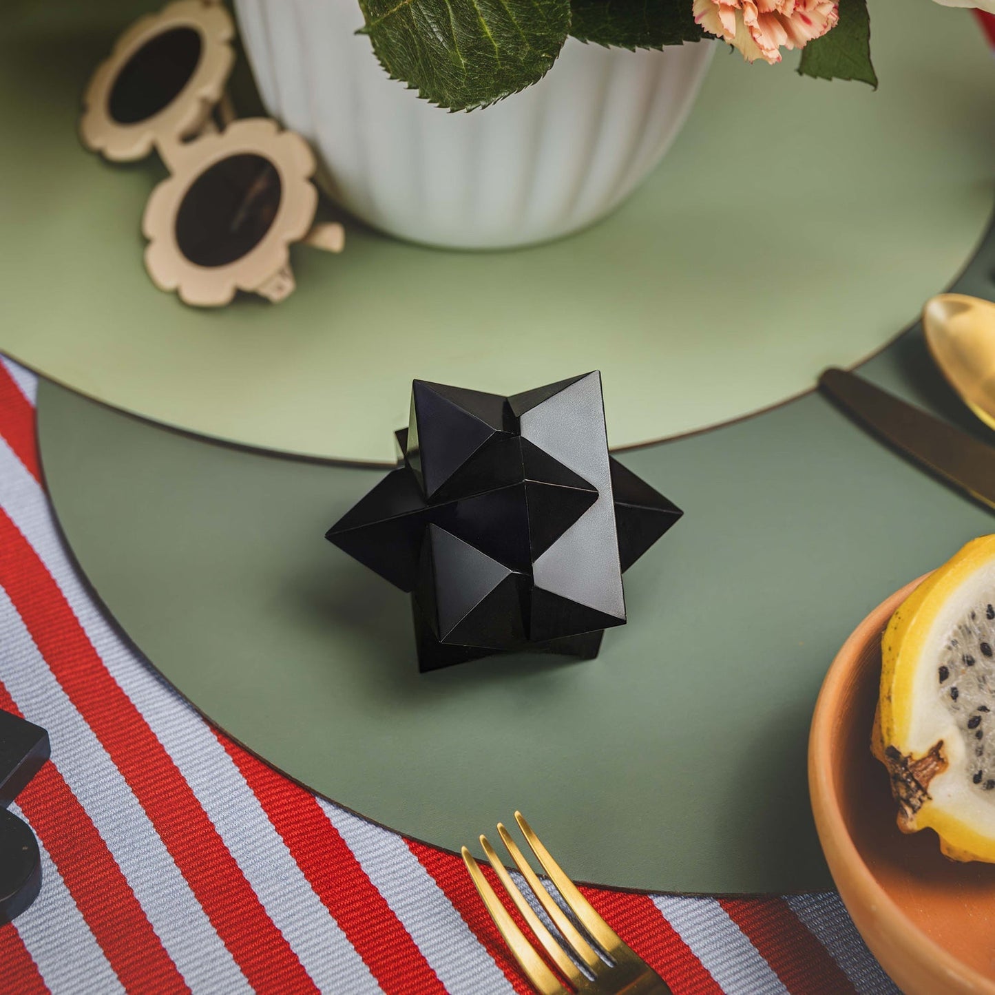 Burr Star 3D gemstone puzzle in Black Onyx