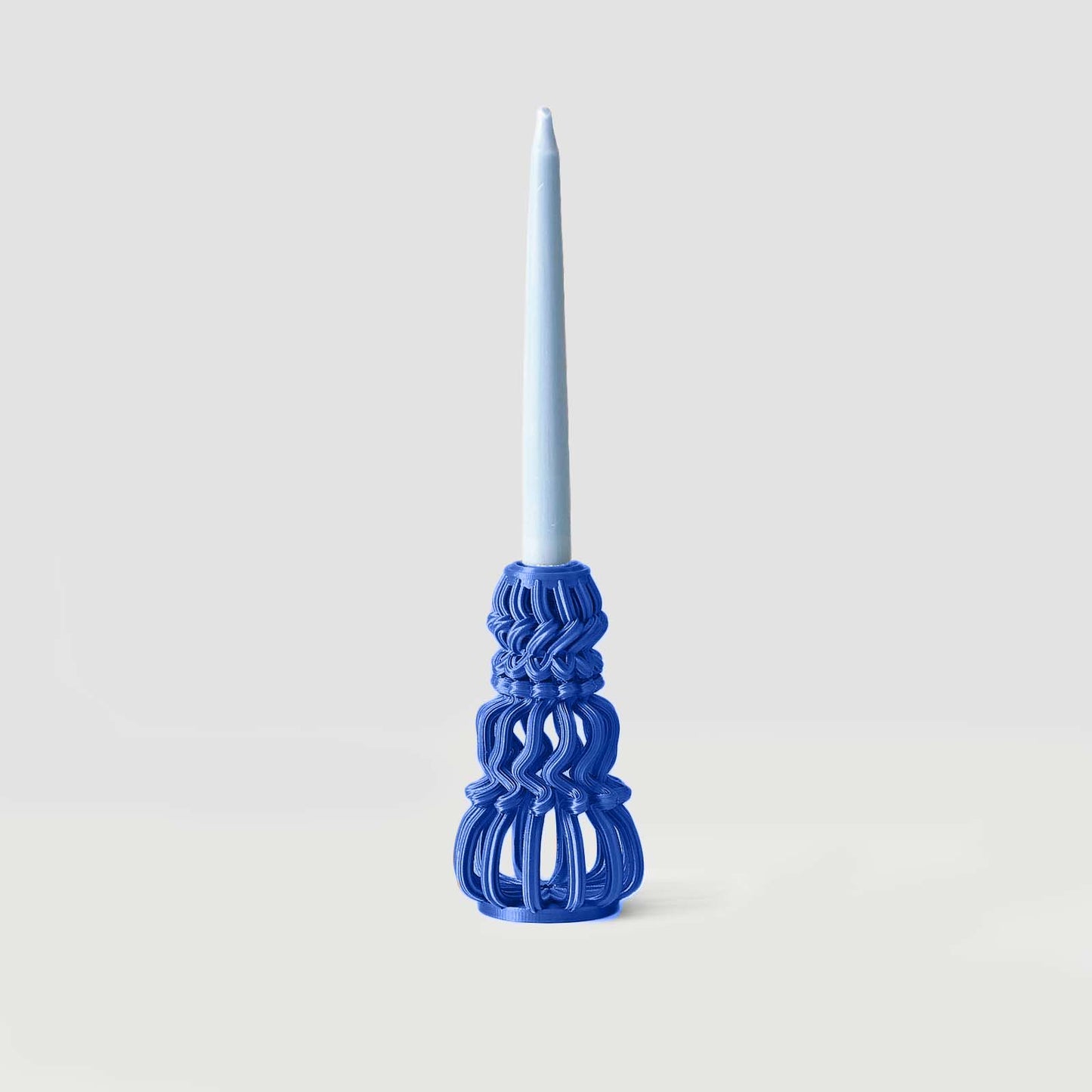 Frosting Loop Candle Holder
