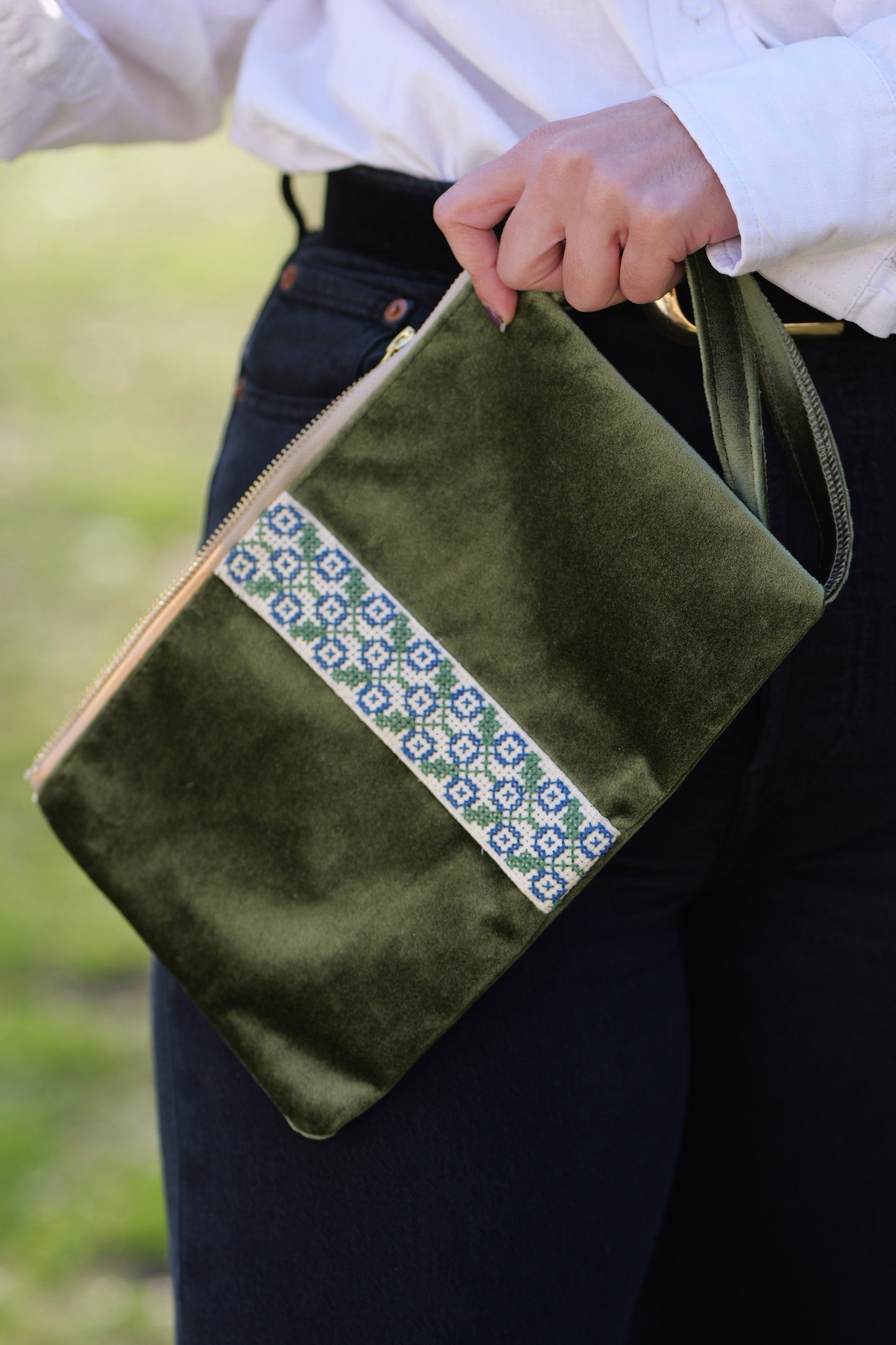 Velvet Tatreez Clutch - Green