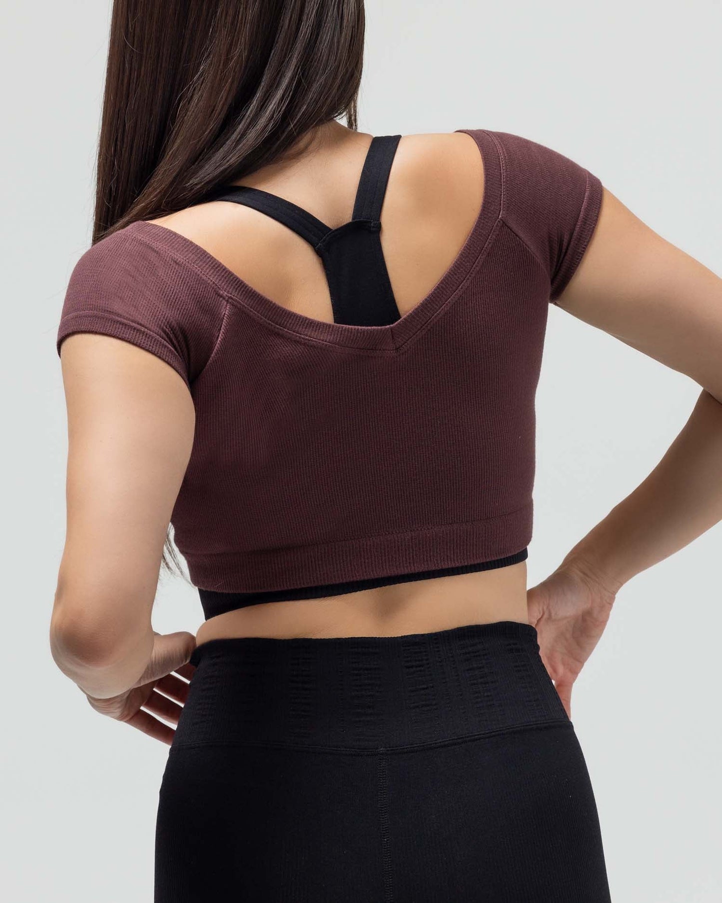 RIBBED CAP SLEEVE CROP TOP