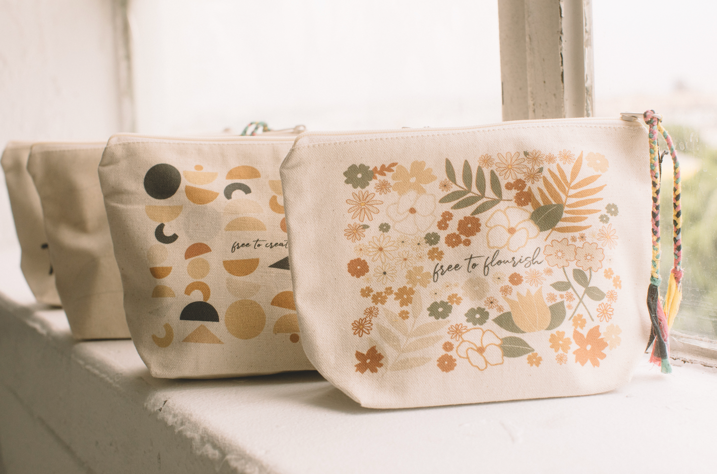 Free to Flourish | Pouch