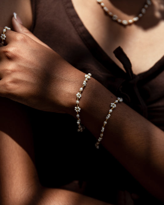 Freshwater Pearl and Flower Beaded Bracelet